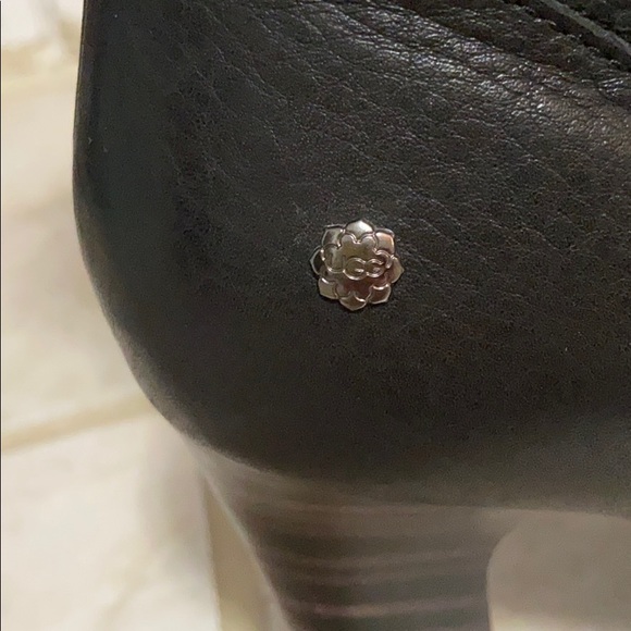 Ugg Boots - Picture 3 of 10